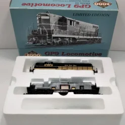 Proto 2000 21701 HO Scale Nickel Plate Road Phase III GP-9 Diesel Engine #800 - Model Train Junction: Quality Parts and Art Supplies