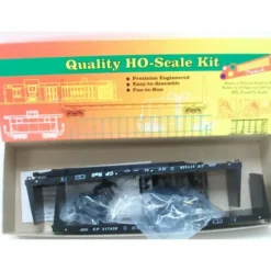 Roundhouse 13001 CP Rail 60' Bulkhead Flatcar Twinpack - Model Train Junction: Quality Parts and Art Supplies