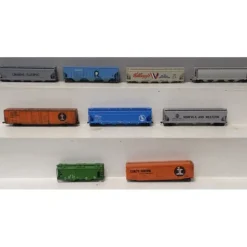Tyco & Other HO Scale Assorted Freight Cars [9] VG - Model Train Junction: Quality Parts and Art Supplies