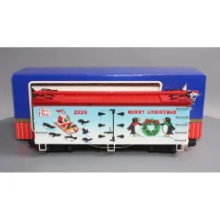 USA Trains 13027 G 2009 Christmas Reefer Car w/Plastic Wheels - Model Train Junction: Quality Parts and Art Supplies