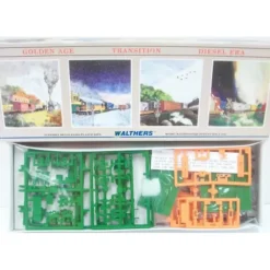 Walthers 932-3932 HO Burlington Northern Spine Car Kit #637555 - Model Train Junction: Quality Parts and Art Supplies