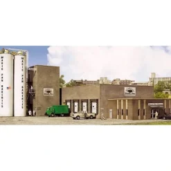 Walthers 933-2915 HO Magic Pan Commercial Bakeries Structure Kit - Model Train Junction: Quality Parts and Art Supplies