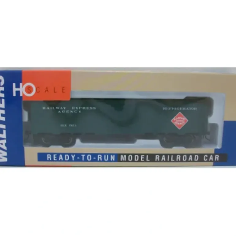 Walthers 932-6241 HO Scale Railway Express Agency 50' Express Reefer #7453 - Model Train Junction: Quality Parts and Art Supplies
