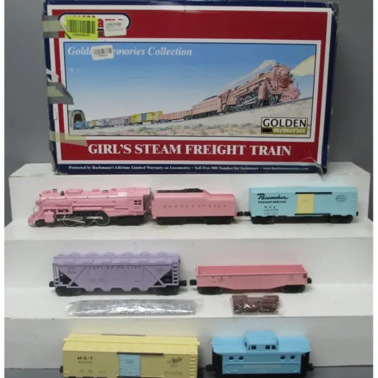 Williams 00307 Girl's Steam Freight Train Set - Model Train Junction: Quality Parts and Art Supplies